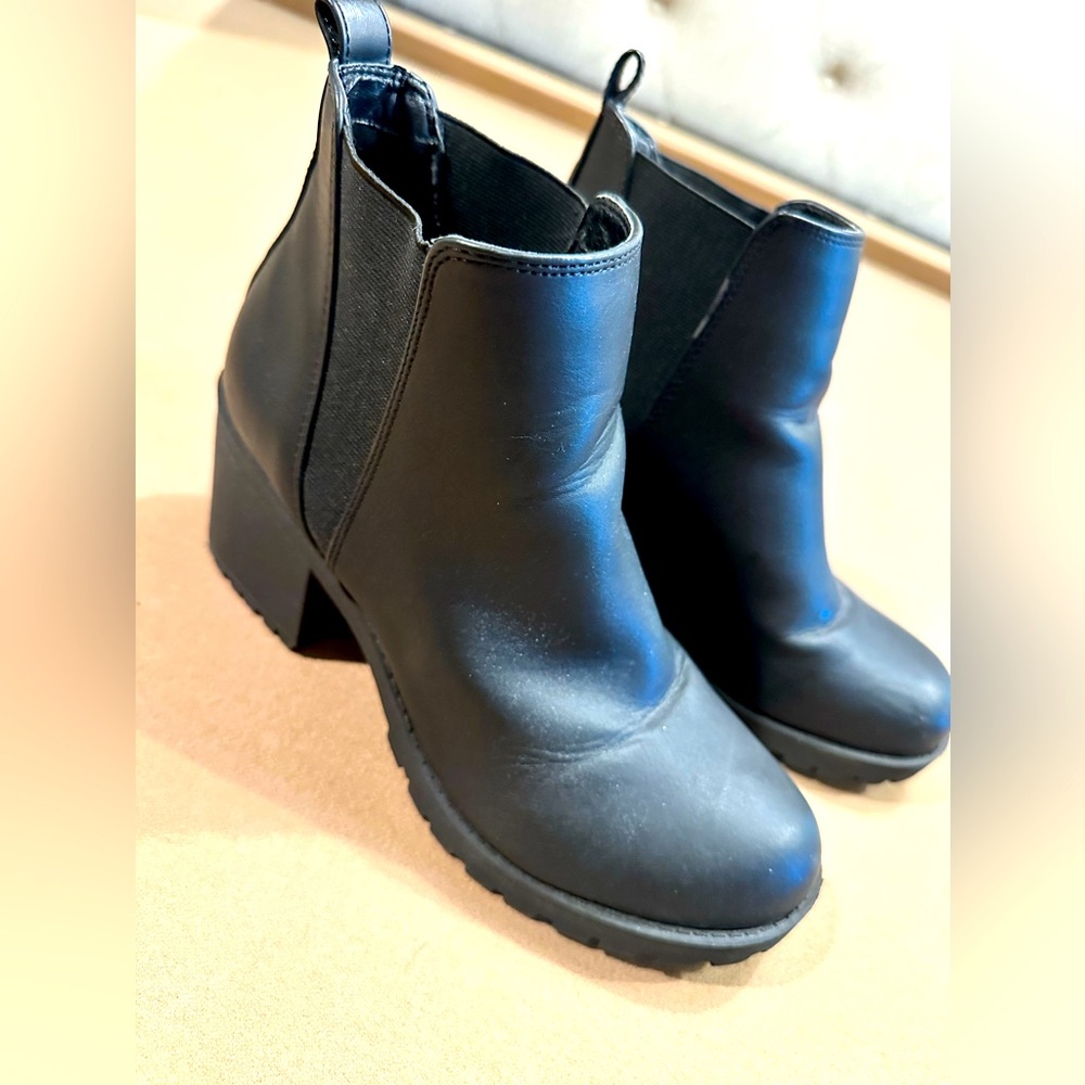 Dirty Laundry Black Ankle Booties